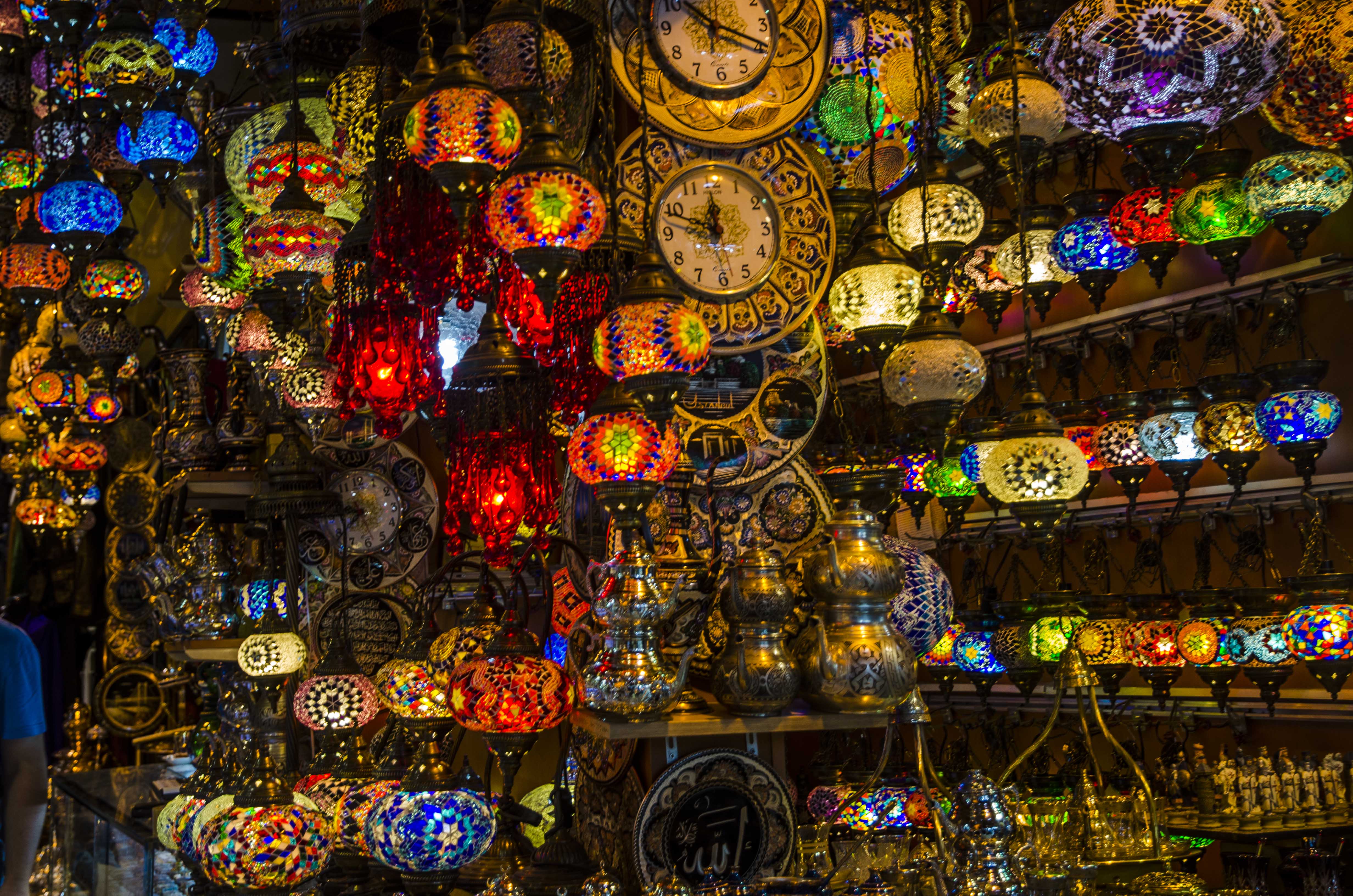 Gran bazar, lamps lamps lamps